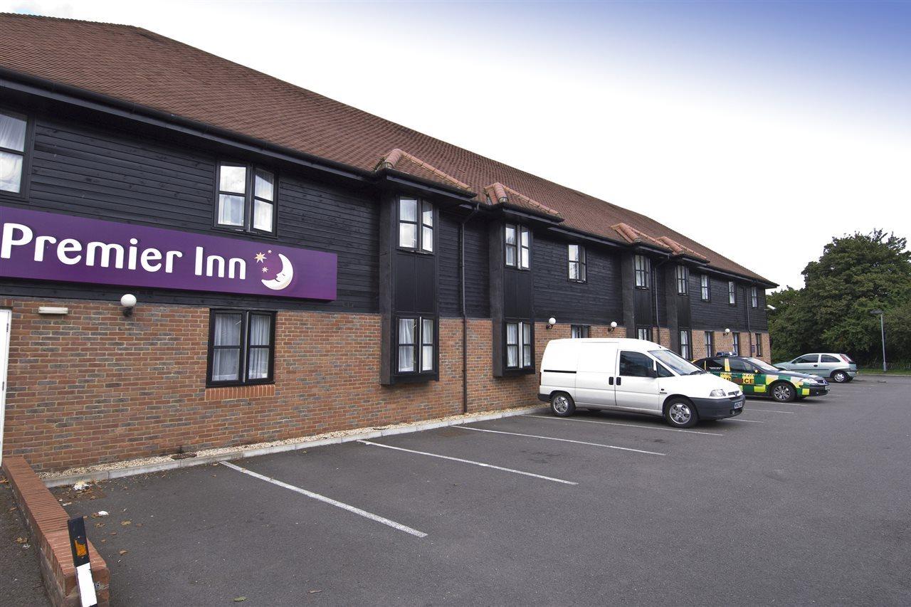 Premier Inn Aylesbury Ейлзбері Екстер'єр фото